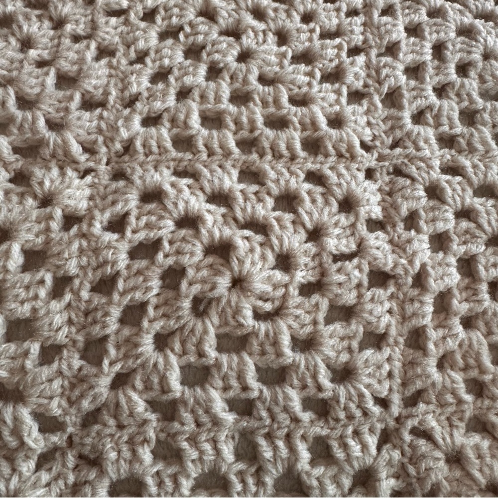 Vintage King Size Cottagecore Boho Square 3-D Roses Crocheted Blanket 96” x 96” - Picture 9 of 12